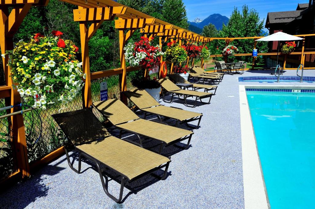 Pemberton Valley Lodge photo
