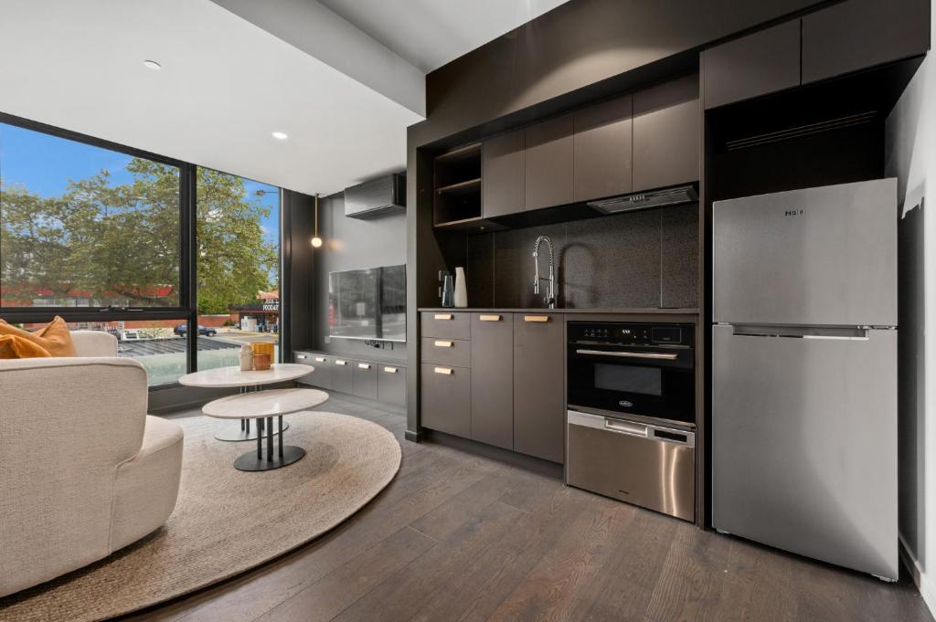 Elegant Studio with Parking, Canberra