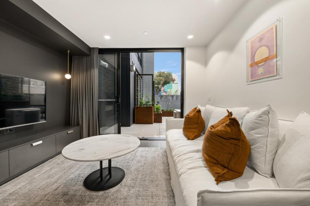 Modern Studio with BBQ Area, Canberra