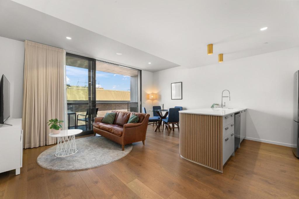 Experience Elegance in this Chic 1-Bed Unit, Canberra