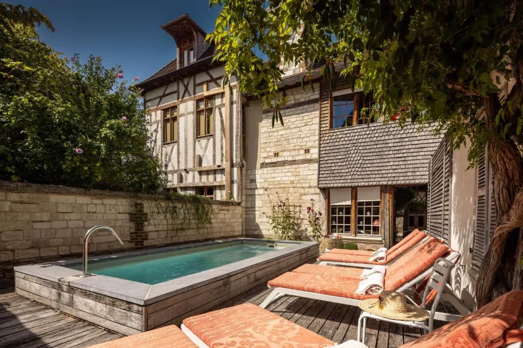 La Maison de Rhodes Hôtel & Spa，位于特鲁瓦的酒店
