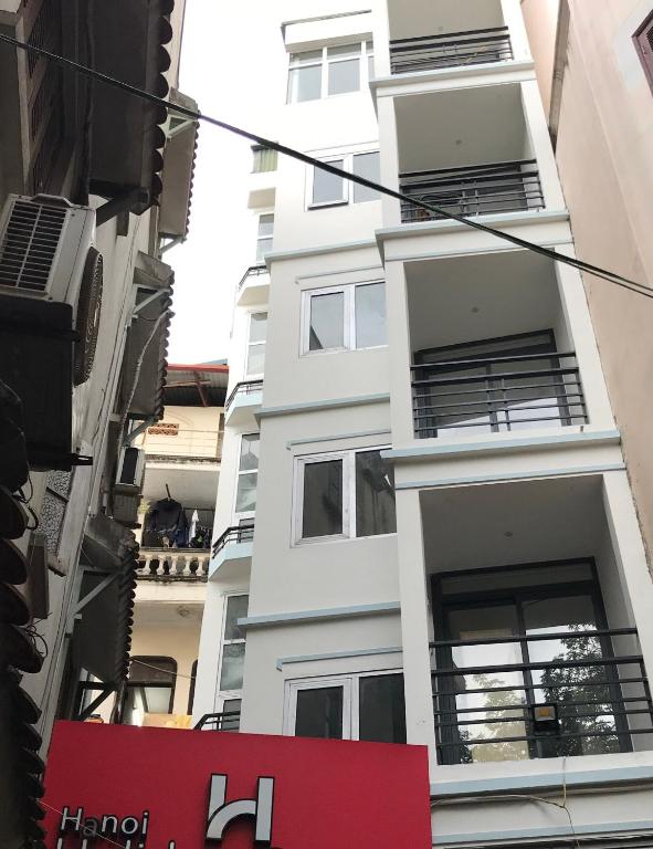 1. 하노이 홀리데이..