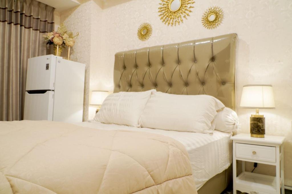 Let You inn, Surabaja