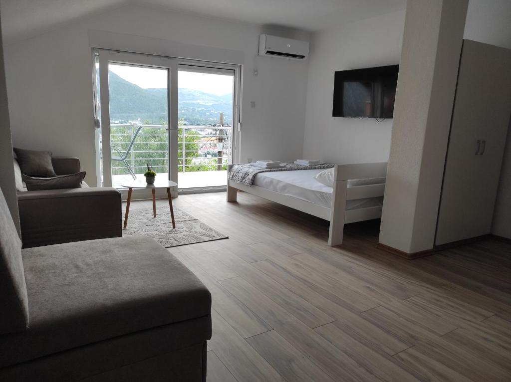 View of the city - Studio Apartment - 1