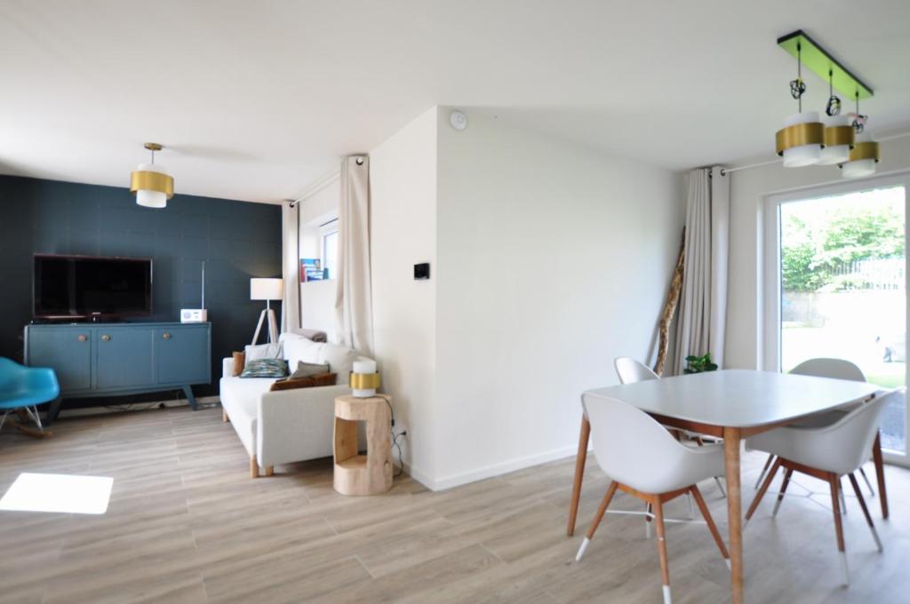 Le sourire - Maison avec Jardin, Bureau & BBQ, Rochefort