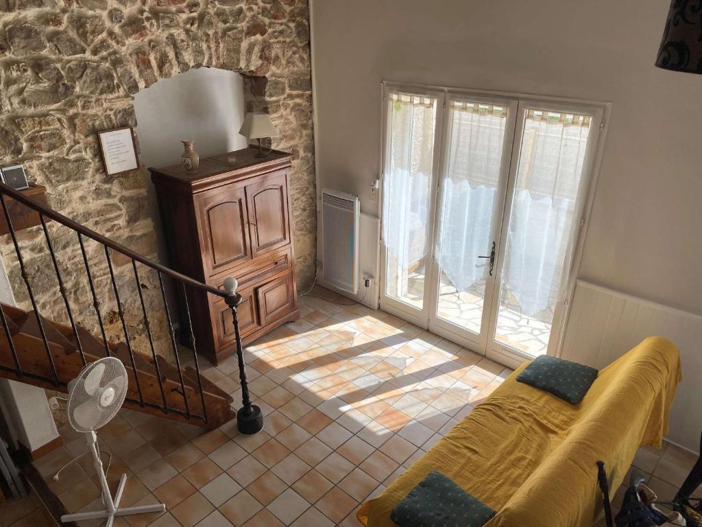 Appartement T3 au calme avec extérieur privatif, proche étang, tout équipé, 3 chambres. - FR-1-553-86 - 1