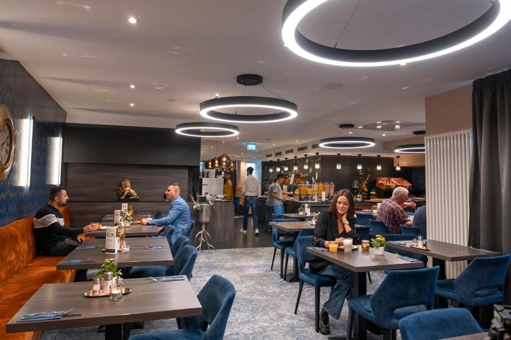 บูทีค โฮเทล เจอร์มาเนีย (Boutique Hotel Germania)