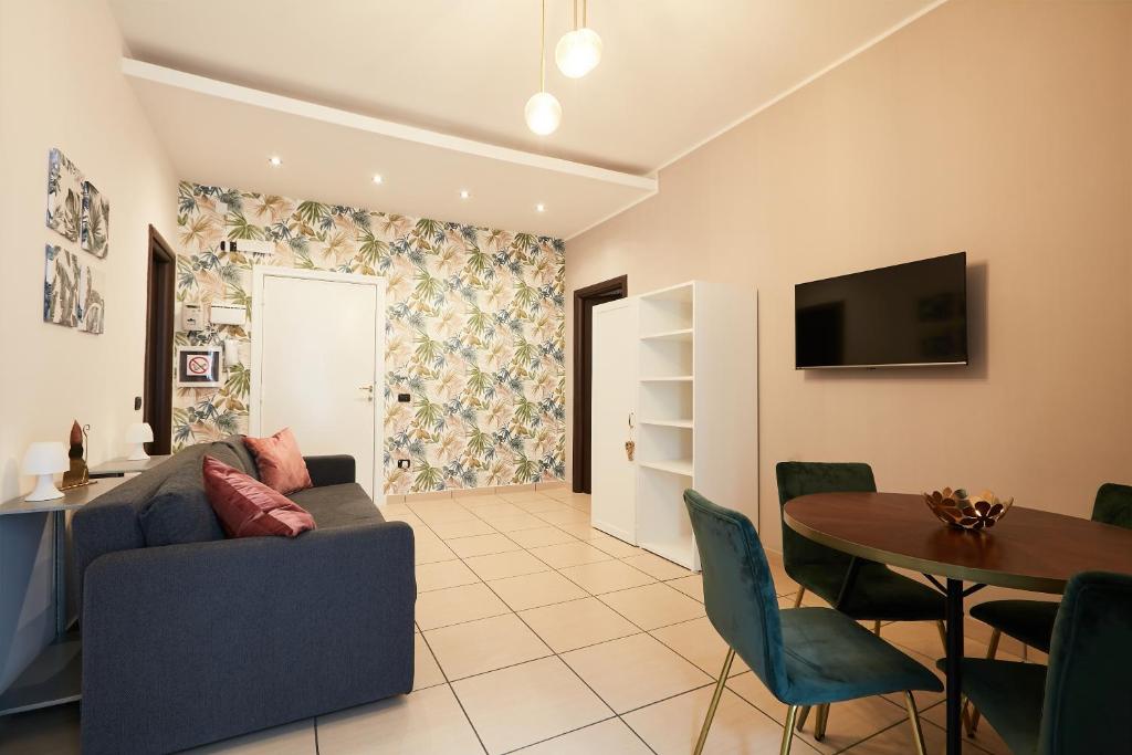 Vicky's Luxury Guesthouse by NapoliApartments - 3