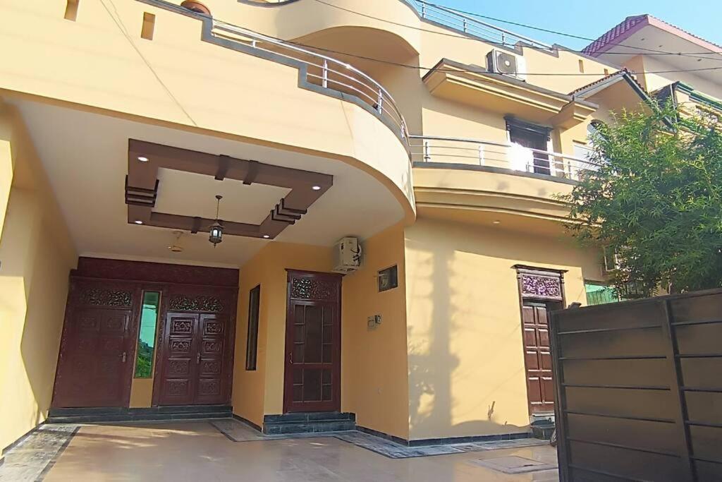 Modern designer House Portion, Rávalpindí