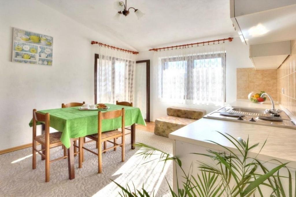 Ferienwohnung in Baška mit Eigenem Balkon - b59647, Baška