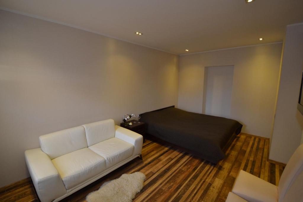 Modern apartment with free parking, Riga