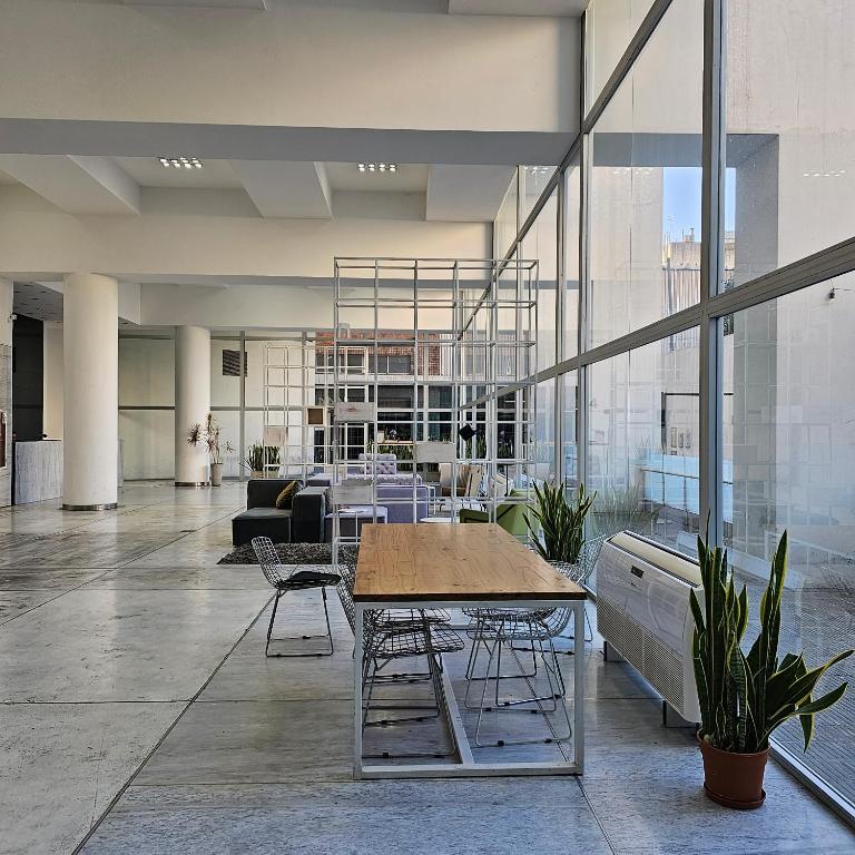 Centrico, IDEAL PARA CONOCER LA CIUDAD, VISTA PANORAMICA, con Piscina Y SEGURIDAD 24HS - 2