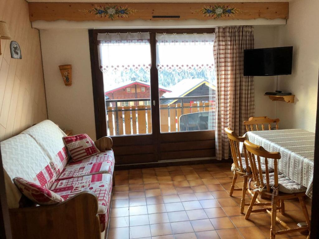 Studio confortable 4 personnes, balcon, Châtel, animaux admis - FR-1-676-188 - 3