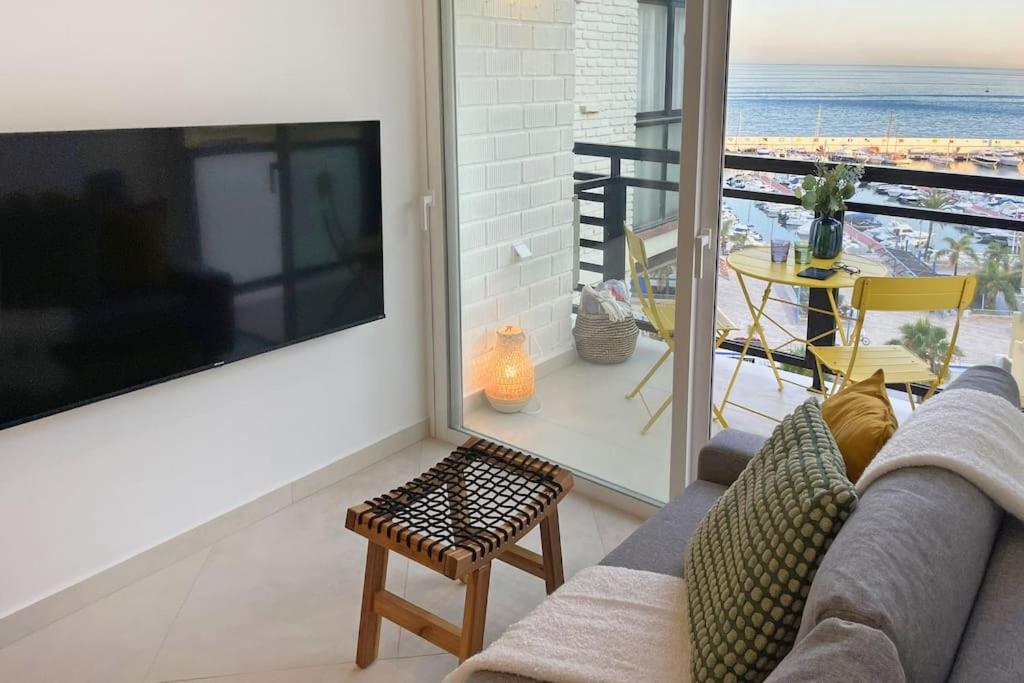 Charming Sea View Hideaway at Marbella's Marina, Marbella