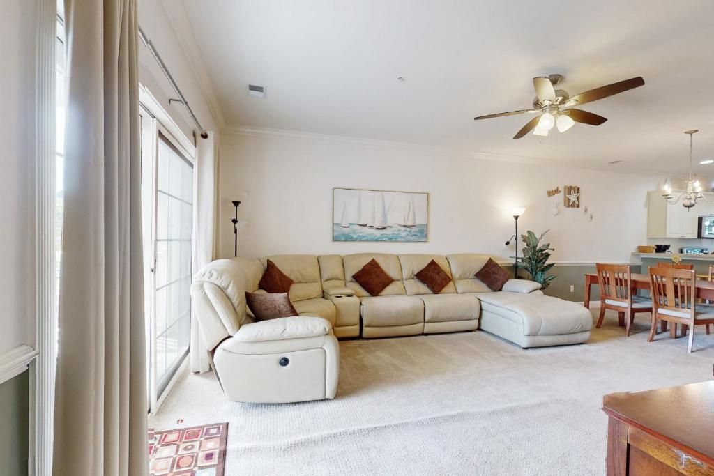 Magnolia Point Apt 204, Myrtle Beach