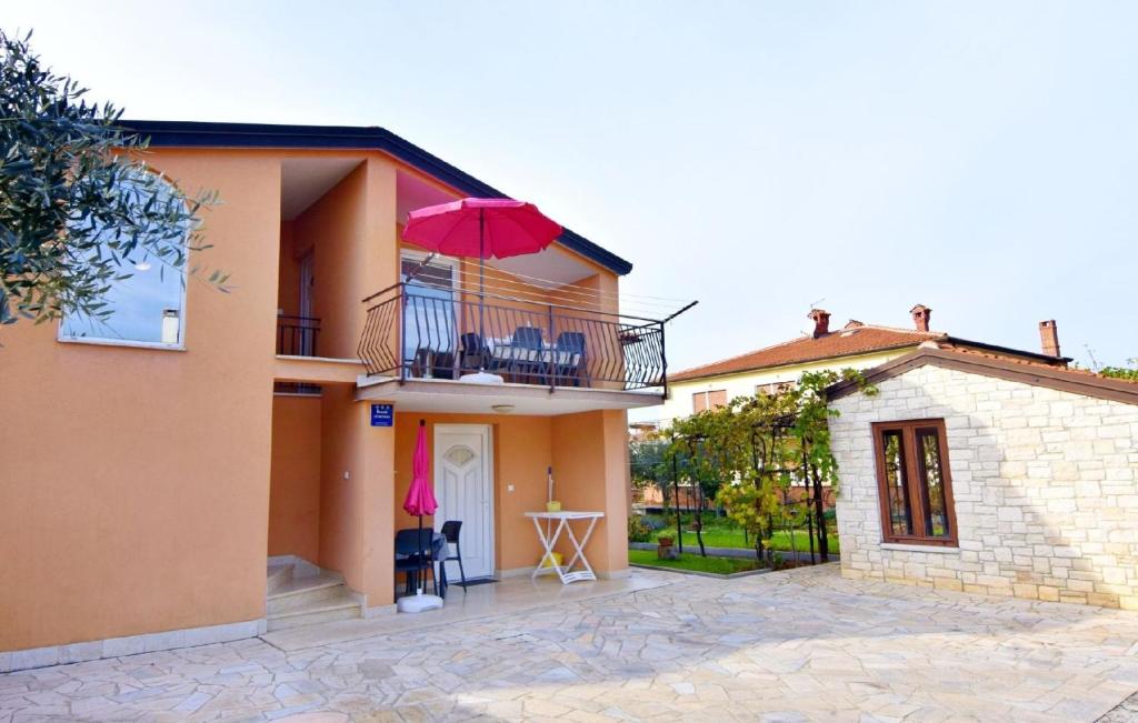 Apartment mit zwei Schlafzimmern in Strandnähe in Umag, Umag