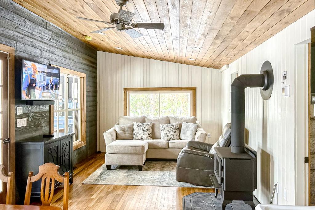 Lake Ivanhoe Rendevous, Wakefield