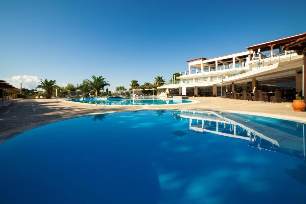 スイミングプール