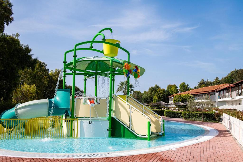 スイミングプール