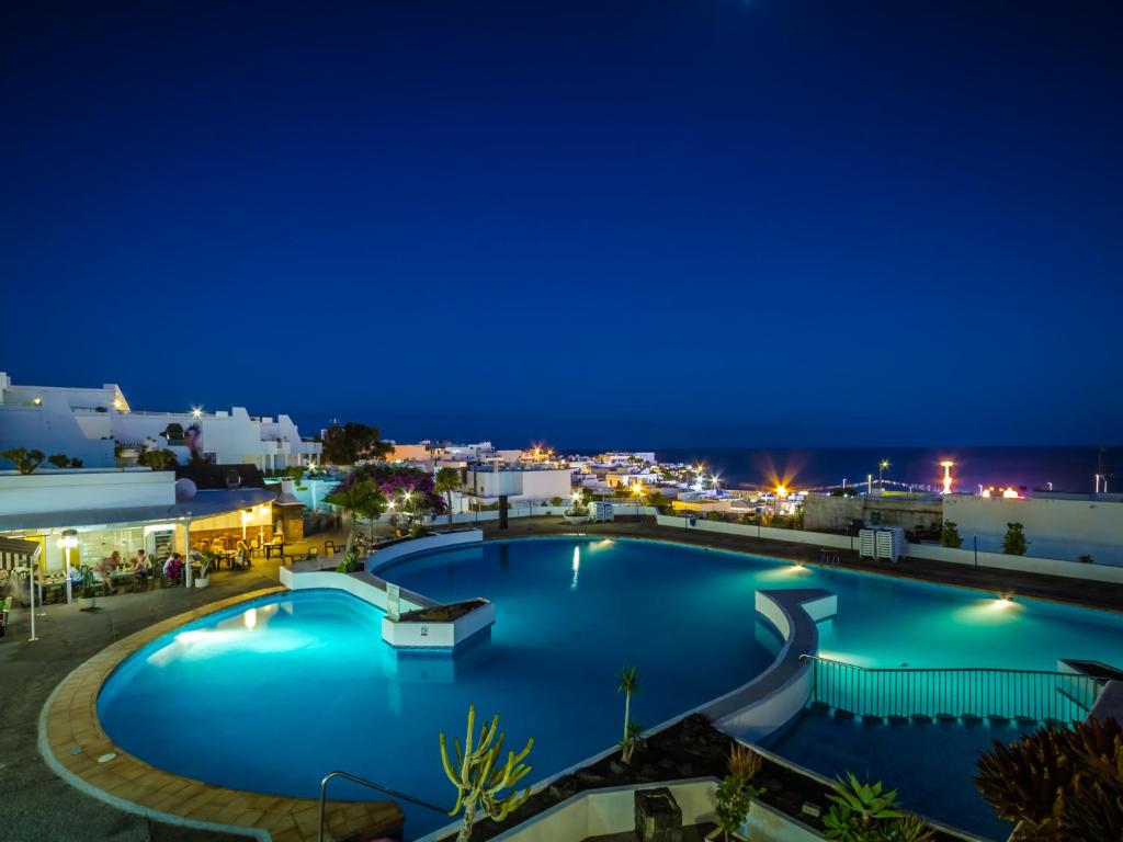 BelleVue Aquarius — Swimming pool in Puerto del Carmen, Canary Islands