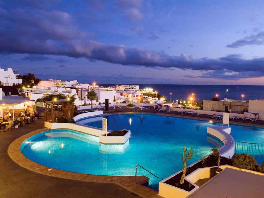 BelleVue Aquarius — Swimming pool in Puerto del Carmen, Canary Islands