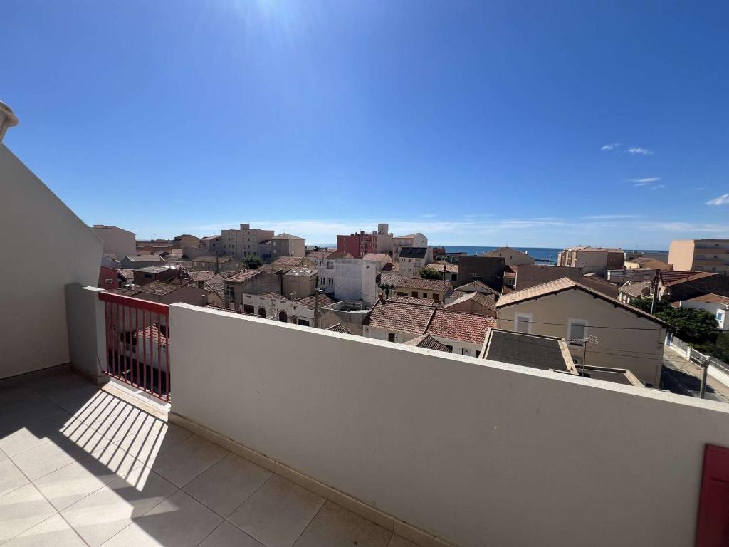 T2 avec climatisation, balcon vue mer, 250m de la plage - FR-1-701-83 - 3
