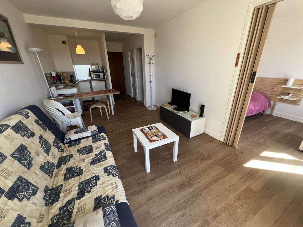 T2 avec climatisation, balcon vue mer, 250m de la plage - FR-1-701-83 - 5