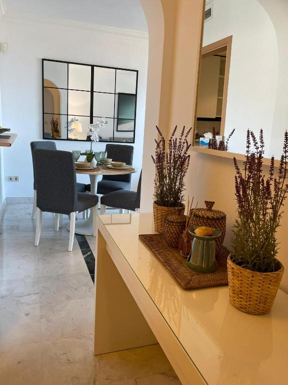 TopMarbella Marina Banus Luxury Apartment - Marbella Marina Banus luxurious Apartment Sea Views - 4