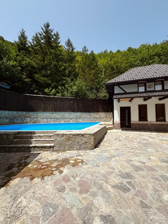 Inas & Lemia Forrest Homes with Outdoor Swimming Pool - 5