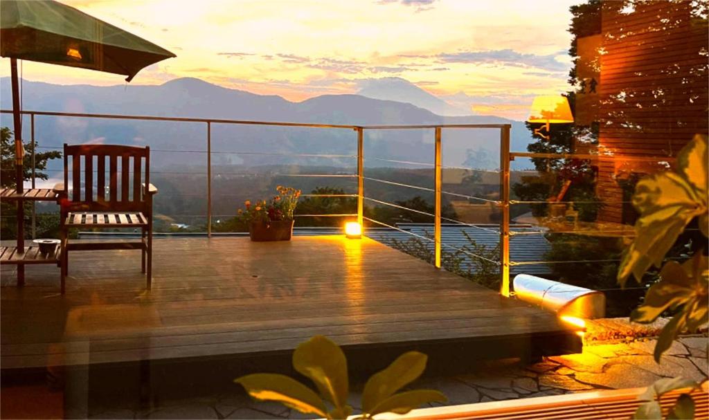 ระเบียง/ชานเรือน