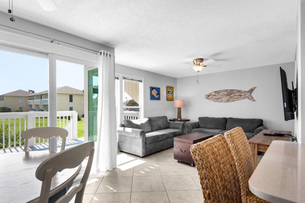 Sandpiper Cove 1016, Destin