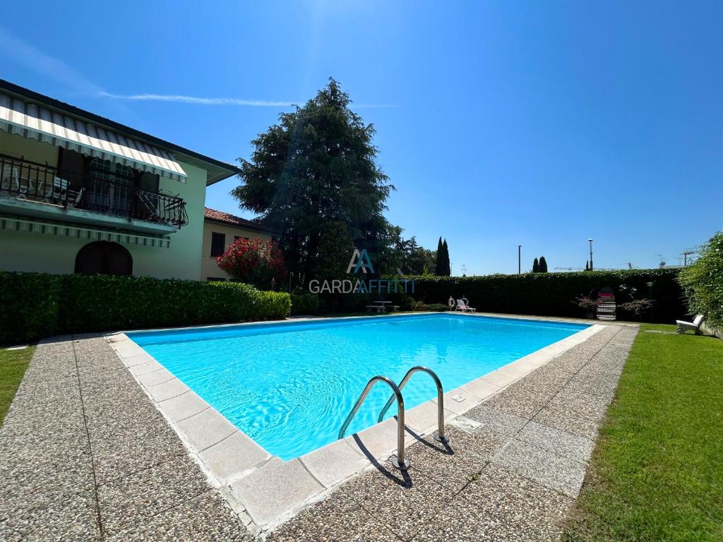 Parigi Apartment - 200m dal Lago con Vista piscina - 3