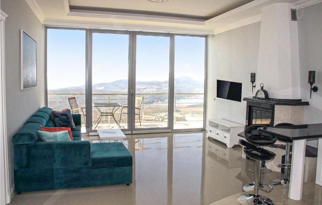 Awesome Home In Kotor - 4