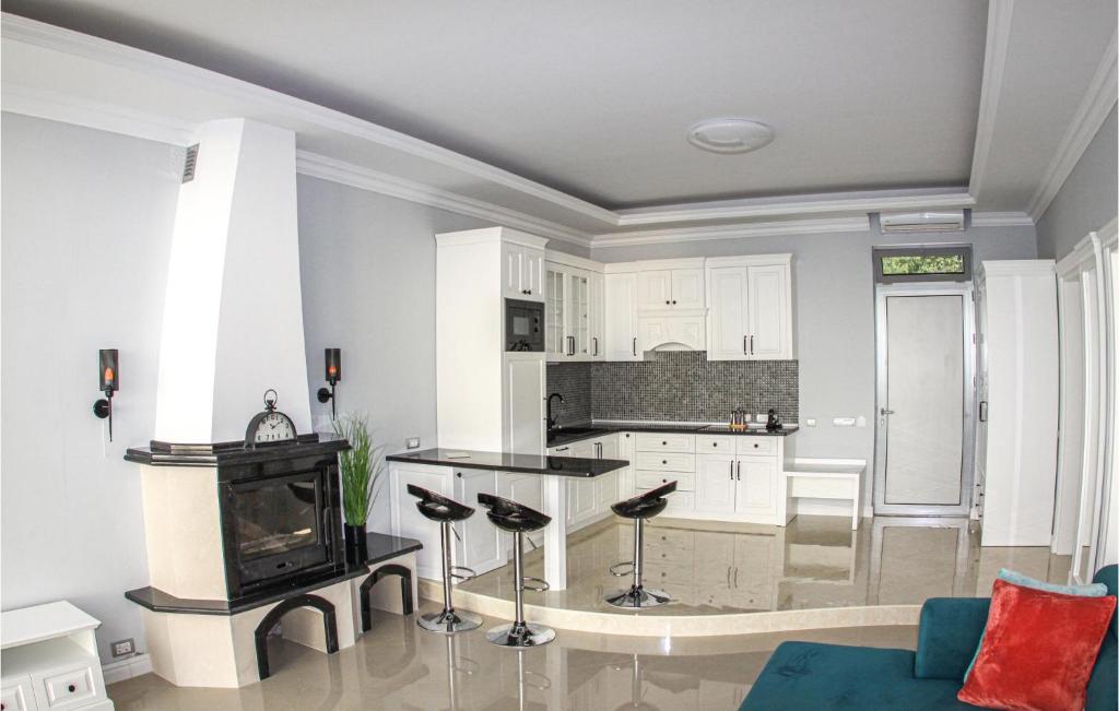 Awesome Home In Kotor - 5