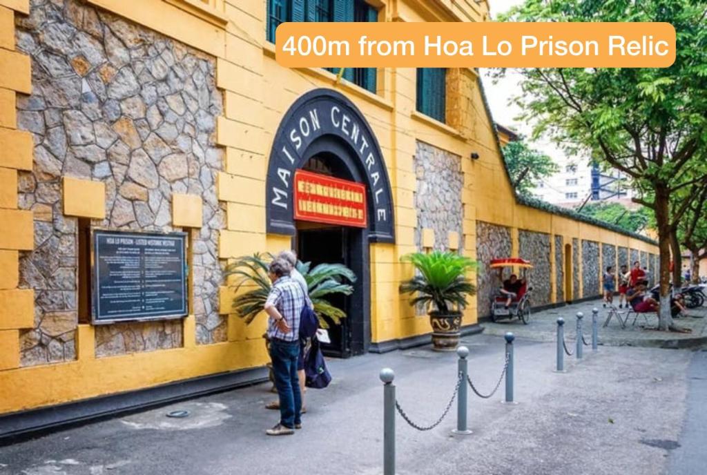 LushStay Rooftop - Hanoi Train Station
