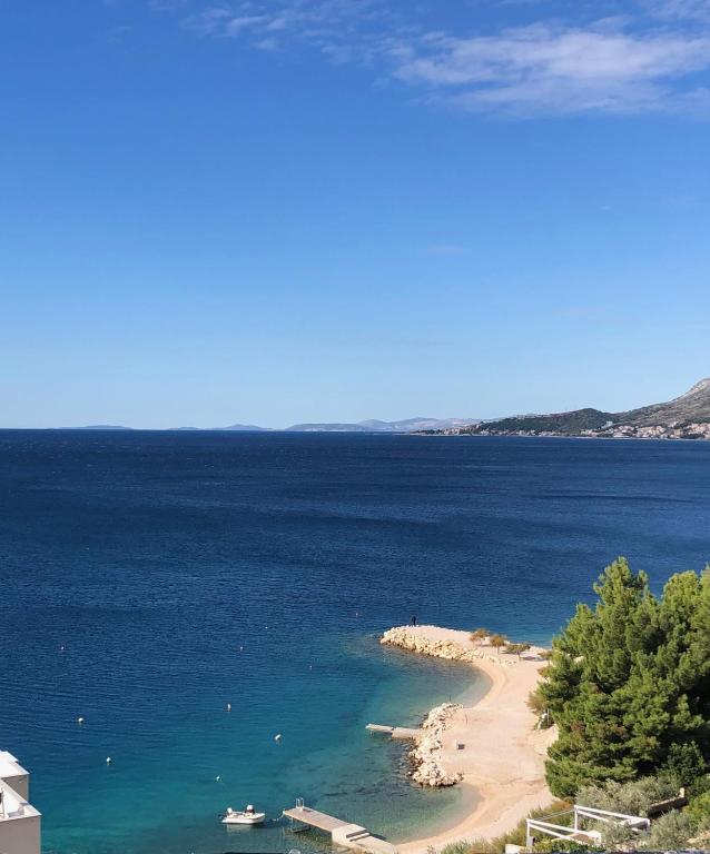 Maestral apartman, Omiš