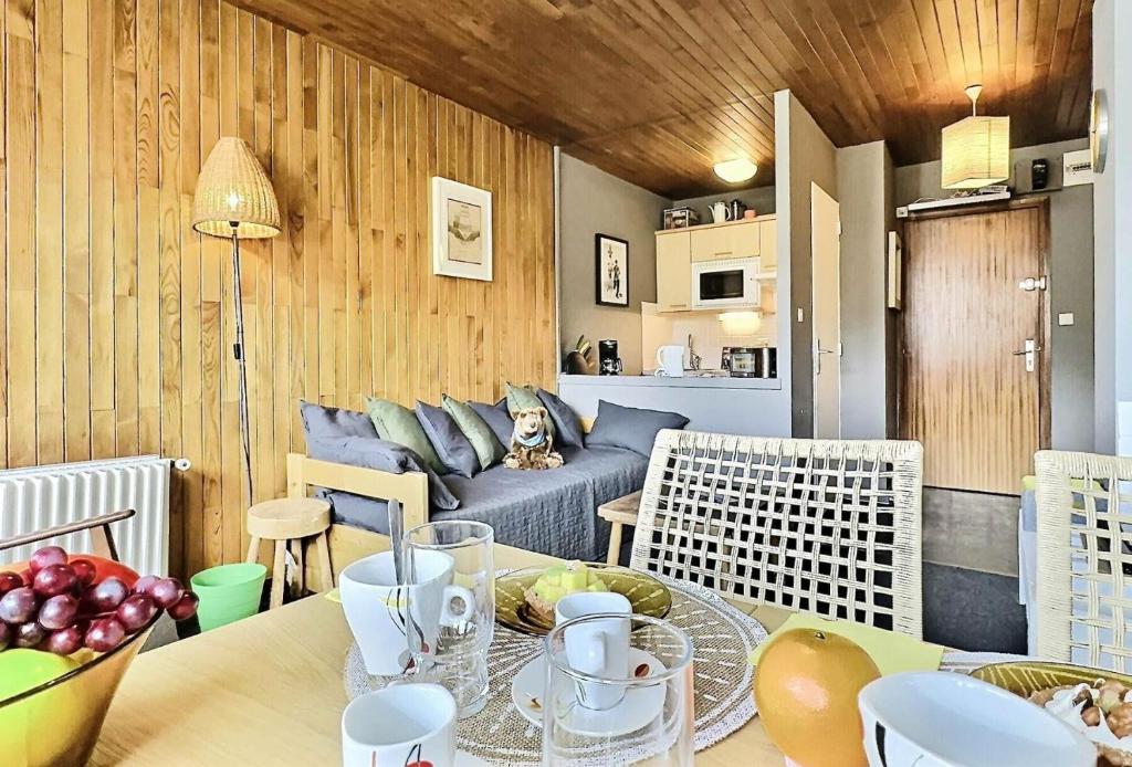 Résidence Lot 300 A Et B - Appartement 2 pièces 4 personnes proche des pistes et des commerces dans le quartier du Lavachet. Situé au 4ème étage d'une rési MAE-1926 - 3