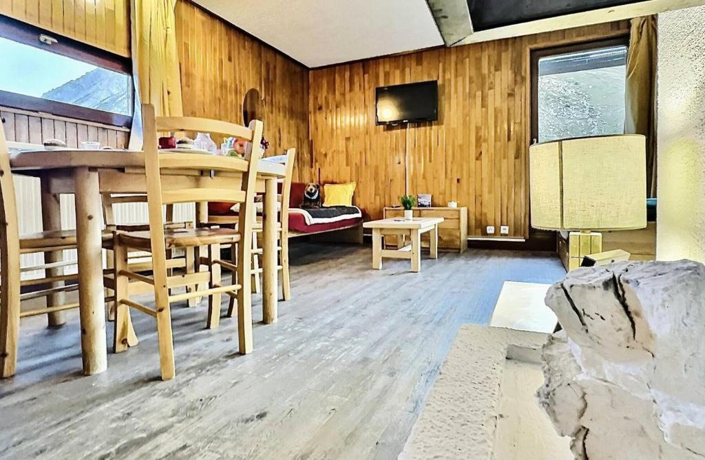 Résidence Grand Tichot B2 - Appartement 2 pièces 5 personnes à Tignes proche des pistes et des commerces dans le quartier du Val Claret. Appartement situé MAE-2055 - 4