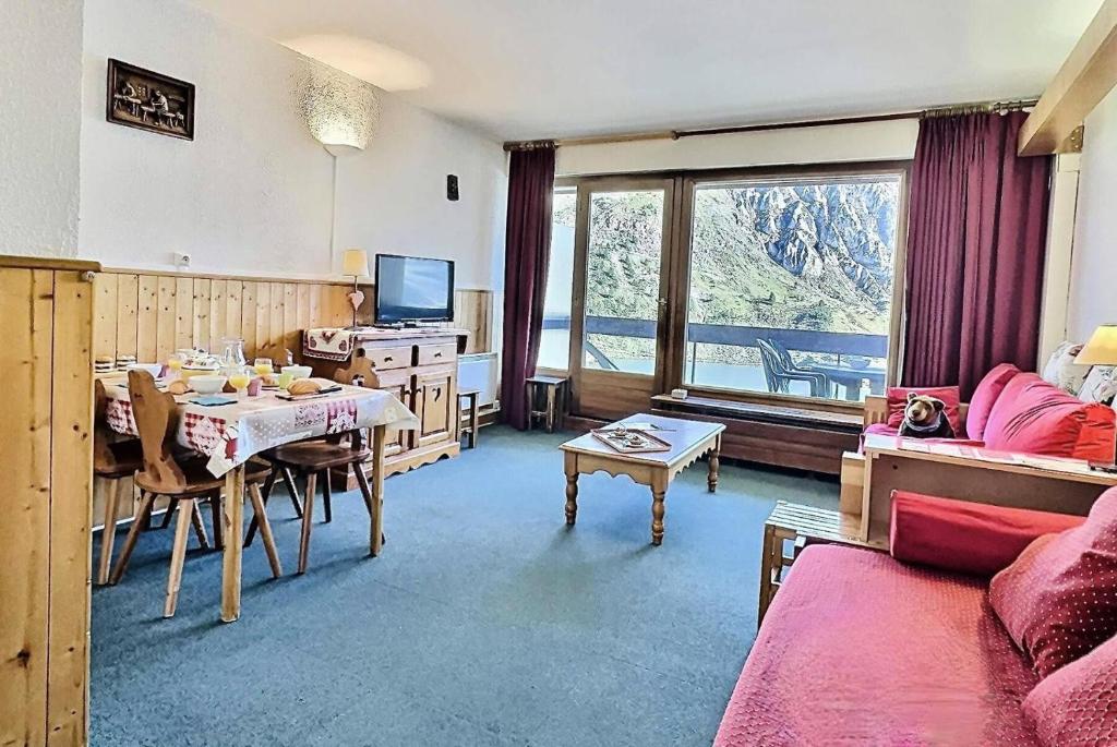 Résidence Le Bec Rouge - Studio 4 personnes à Tignes ski aux pieds et proche des commerces dans le quartier du Lac. Vue imprenable sur le Lac. MAE-2118 - 4