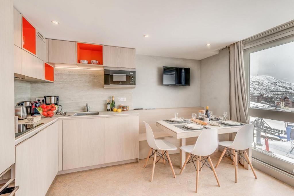 Résidence Palafour - Complètement rénové en 2018, élégant 2 pièces confort moderne - balcon - vue Grande Sassière MAE-3390 - 3