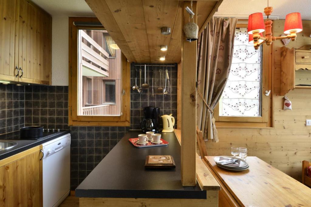 Résidence Pierre De Soleil - Appartement chaleureux et rénové · Skis aux pieds MAE-3575 - 5