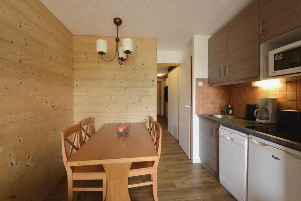 Résidence Themis - Appartement tout confort · Accès direct aux pistes par le séjour MAE-3666 - 4