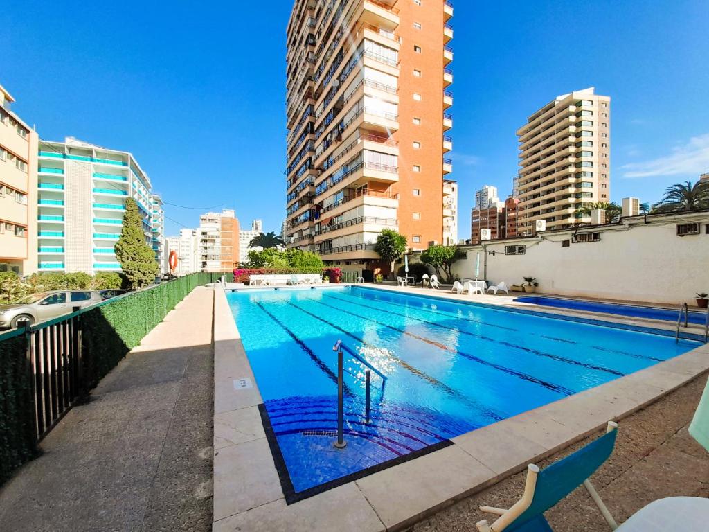 Apartment Sea View in Rincon de Loix- free parking, pool, Wi-Fi, new air conditioning, Benidorm
