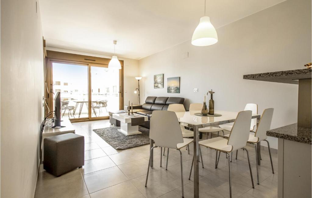 Beautiful Apartment In Orihuela Costa With Wifi - 4