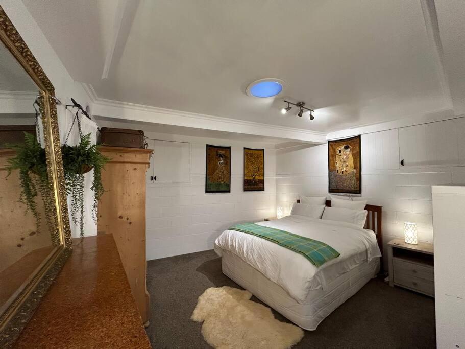 Walk in the forest and cycle to the sea, New Plymouth