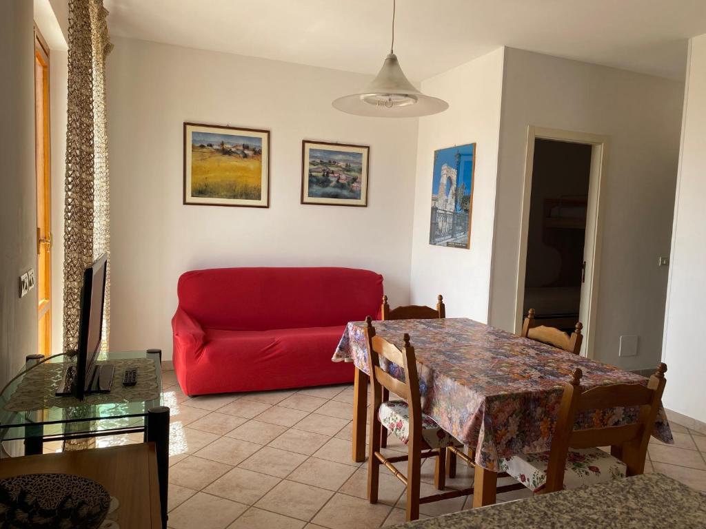 Numana, 600 mt mare trilocale con ampia terrazza vista mare - 5