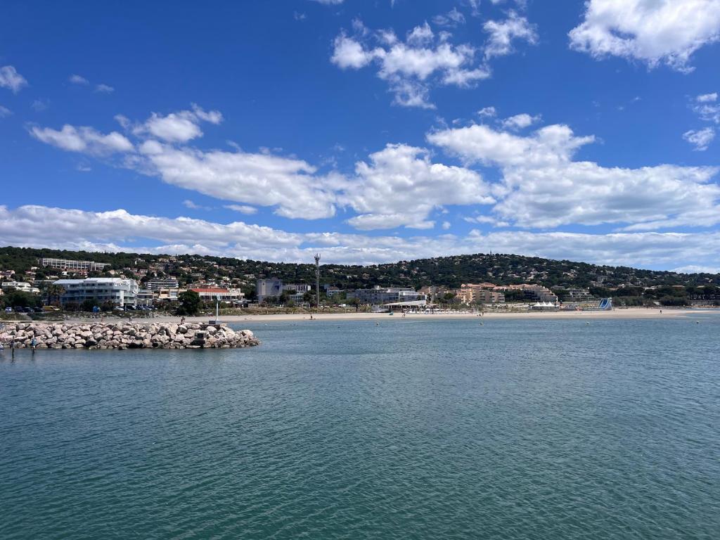 Votre Pied-à-Terre en Bord de Mer - 3