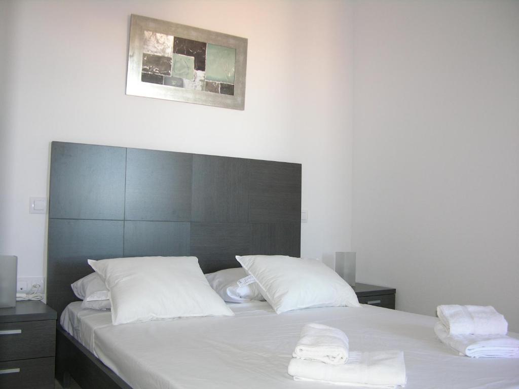 Arona 2 - 5208 photo