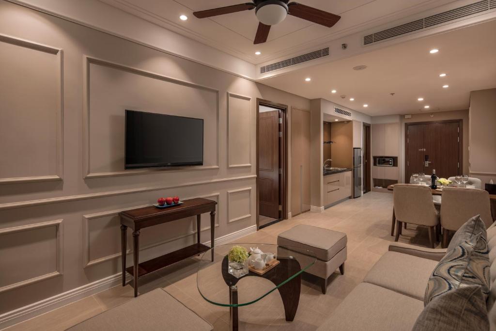 Luxury Apartment with Ocean View - 1 minute to beach