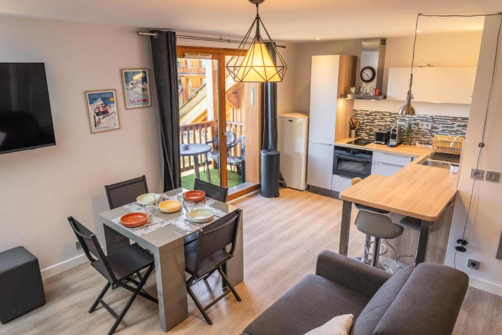 Les Chalets De Bois MÉan - D - Magnifique appartement avec vue sur la vallée MAE-9374 - 1